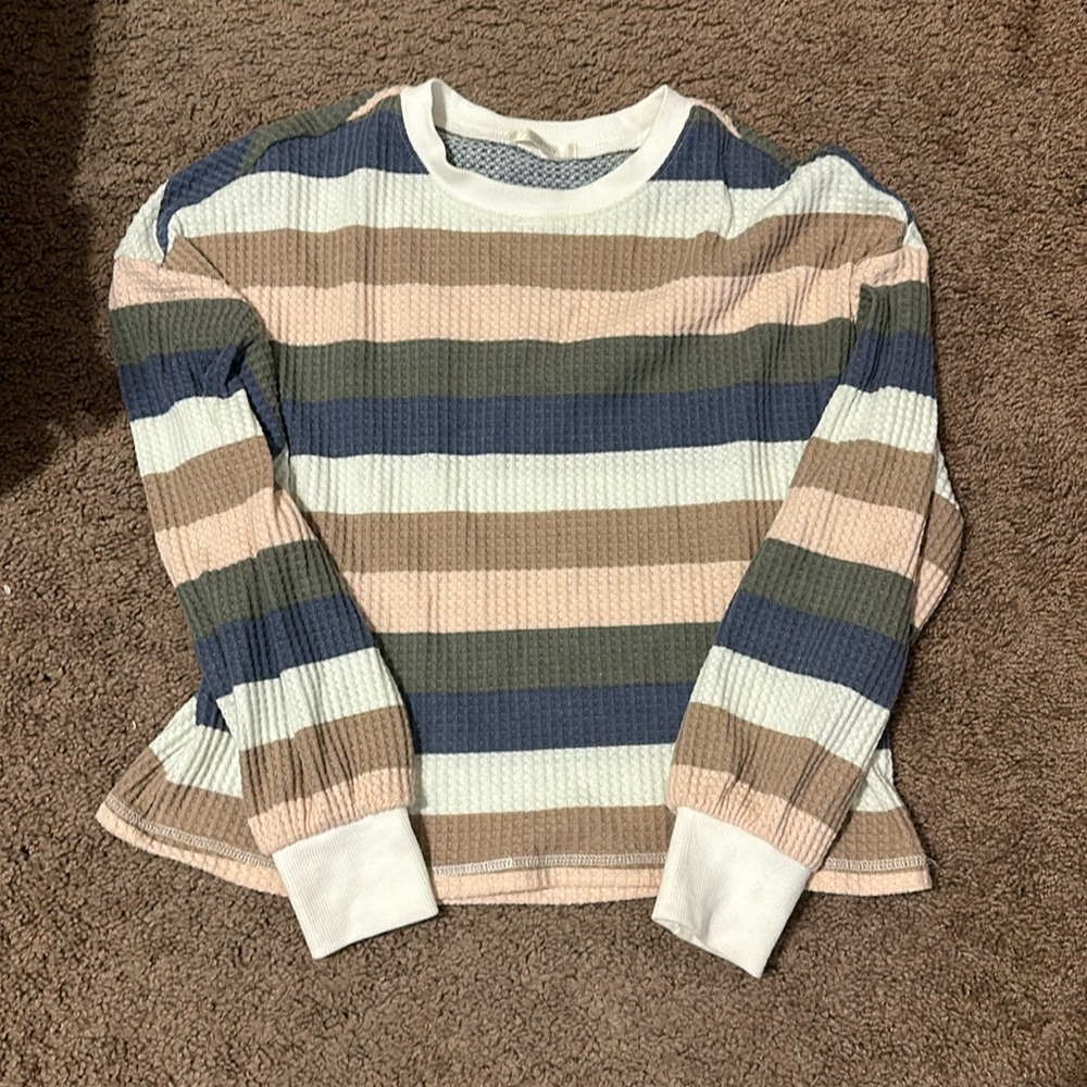 Z supply cropped long sleeve shirt - waffle like texture, really soft